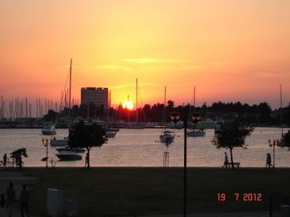 Murin Delfin Apartment Umag Bagian luar foto